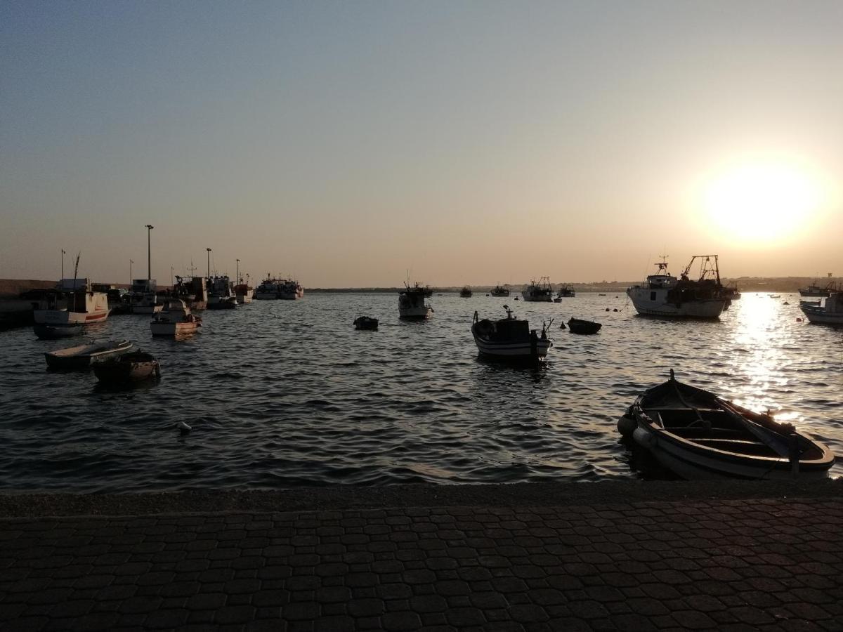 La Trinacria Di Capo Passero Portopalo Di Capo Passero エクステリア 写真